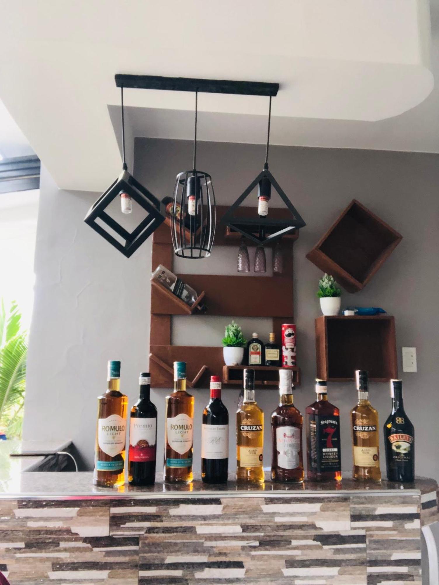 Richville Little Boracay Guest House Calatagan Εξωτερικό φωτογραφία