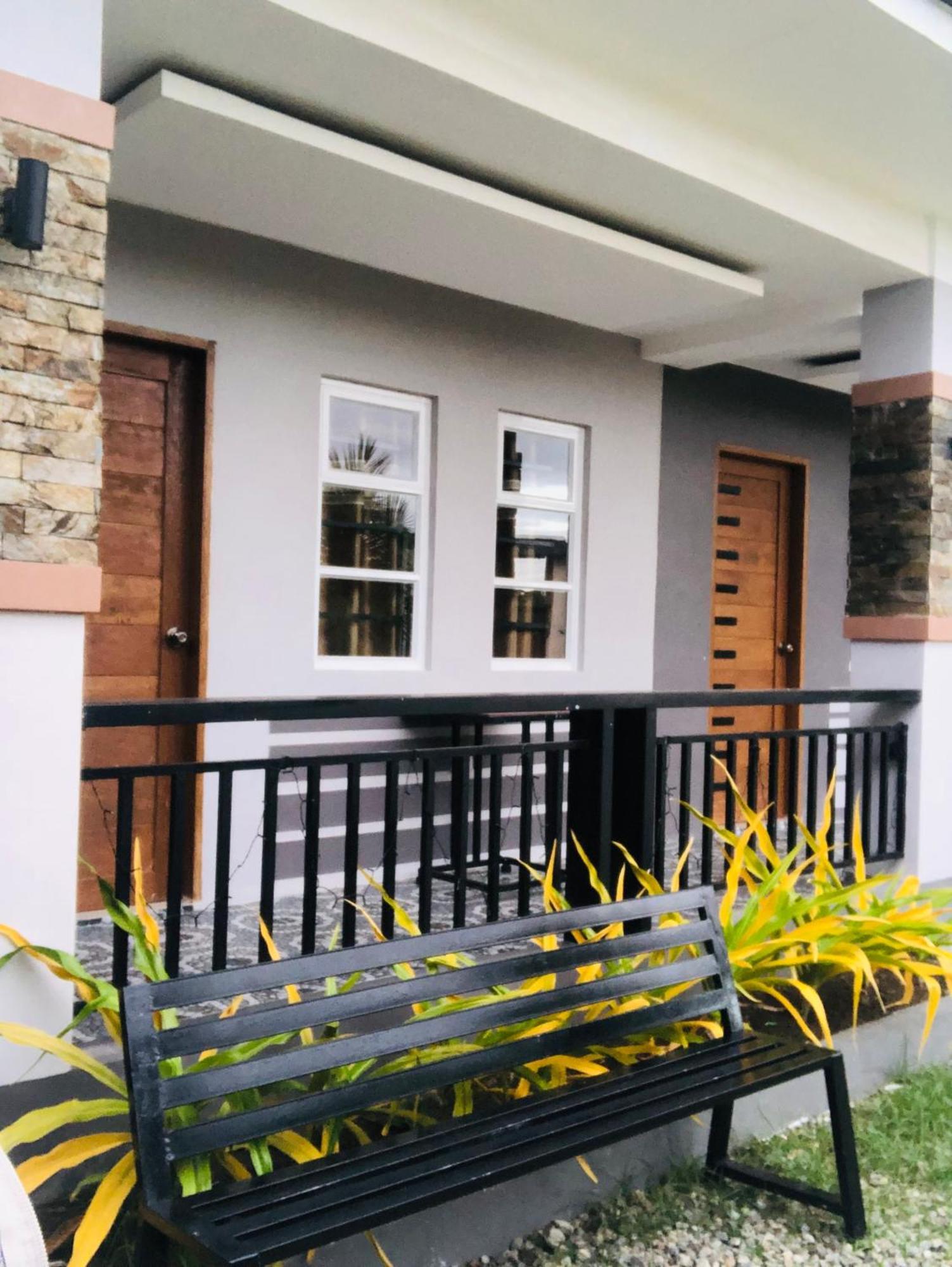 Richville Little Boracay Guest House Calatagan Εξωτερικό φωτογραφία